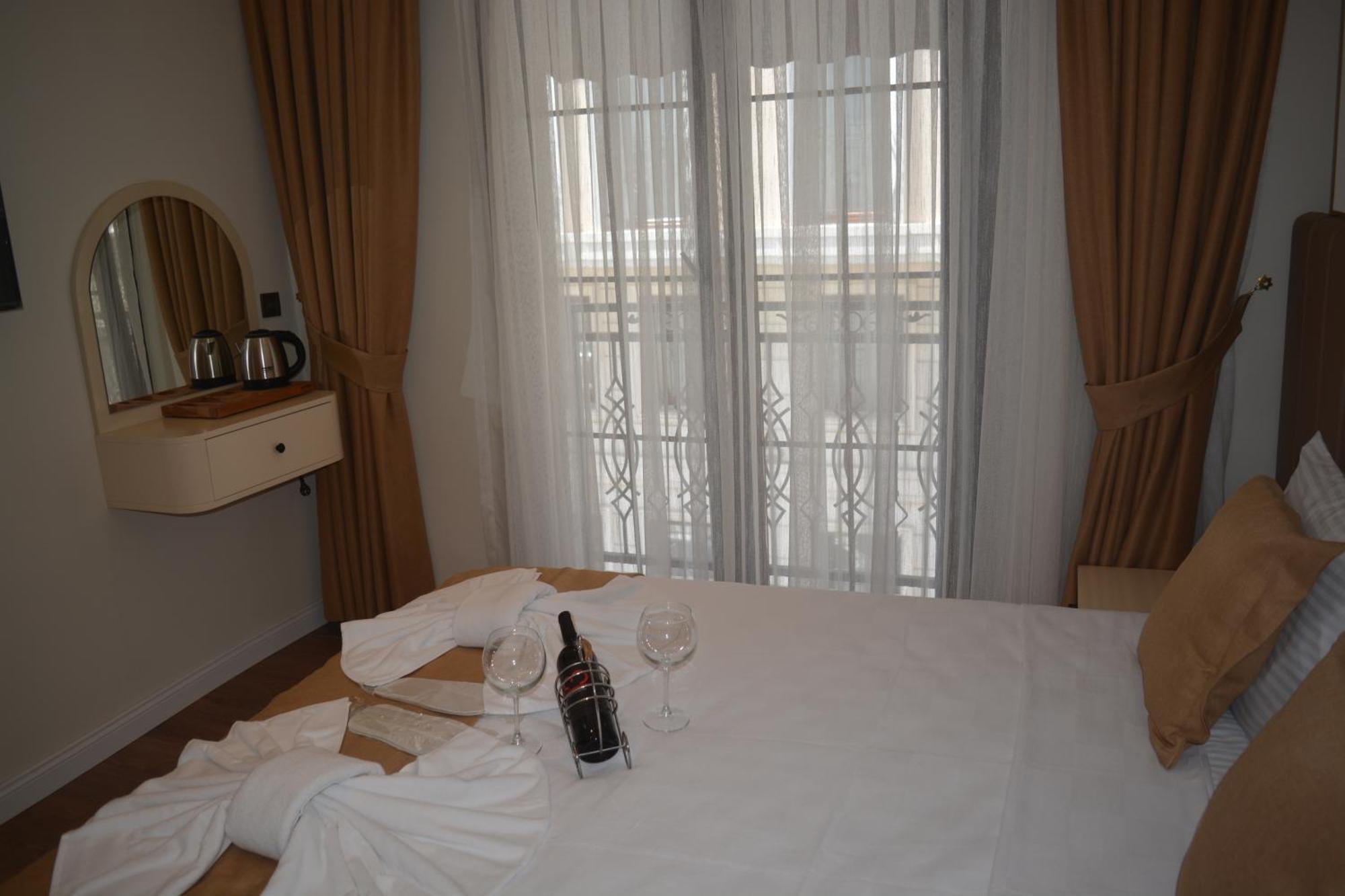 Garden Elisa Hotel Стамбул Экстерьер фото